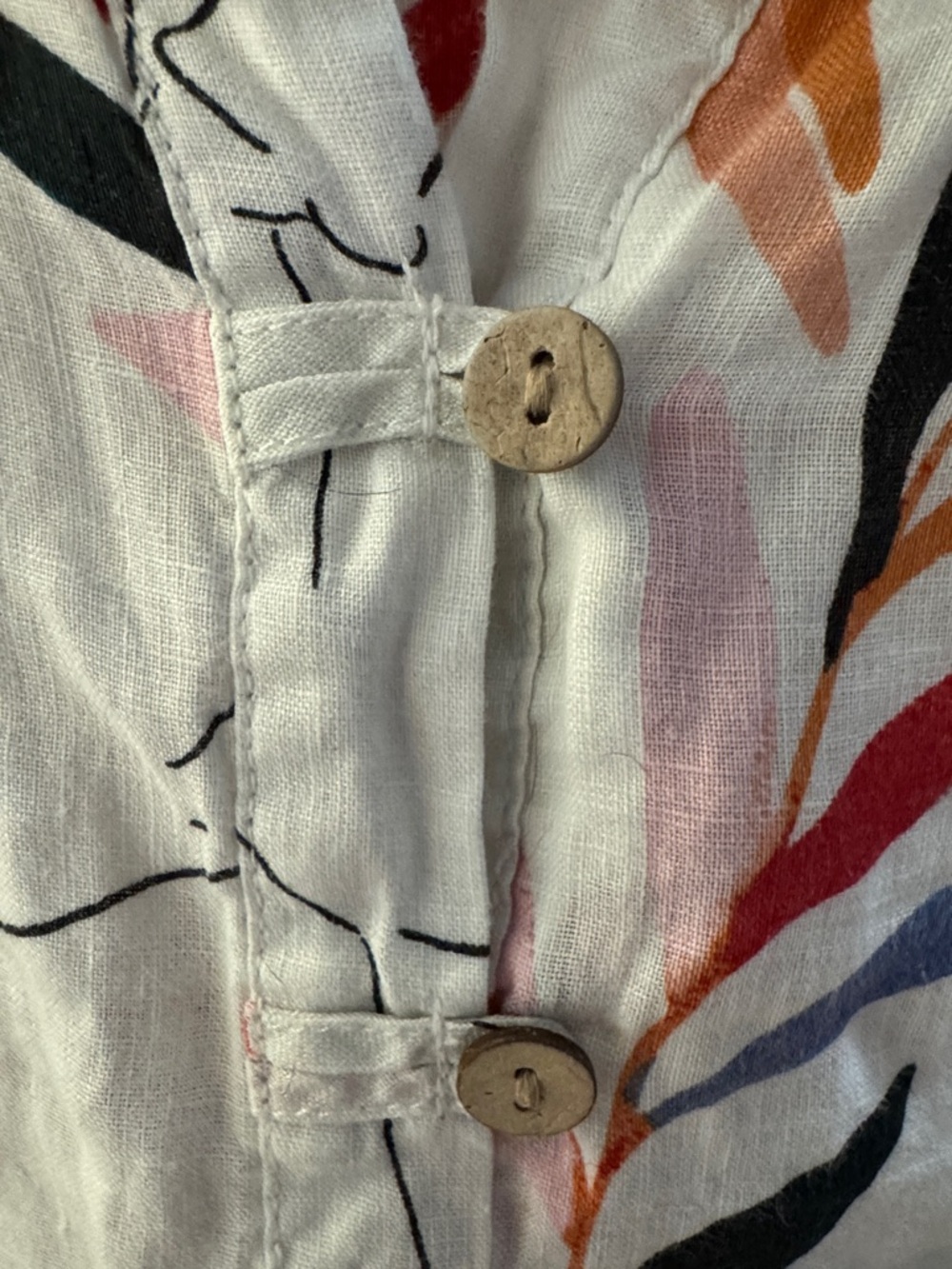 White Linen Botanical Print Button-Front Tunic Top - Picture 2 of 3